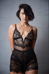 Body com decote V em tule e renda - Musa