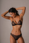 Top em tule com alças finas - May