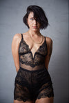 Body com decote V em tule e renda - Musa