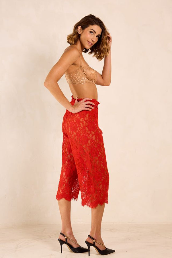 Calça pantacourt em renda - Bethânia