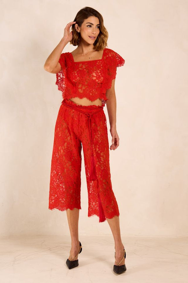 Calça pantacourt em renda - Bethânia